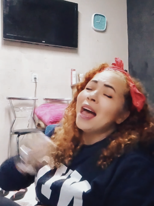 @Baiana loira
