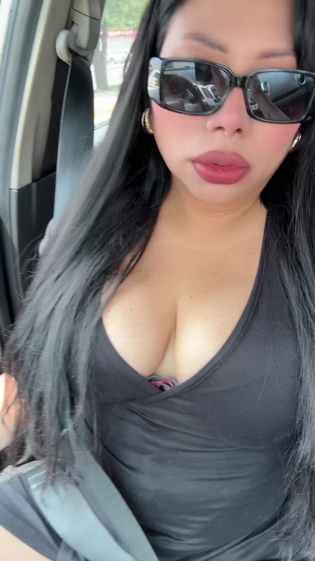 @vivianadeshell
