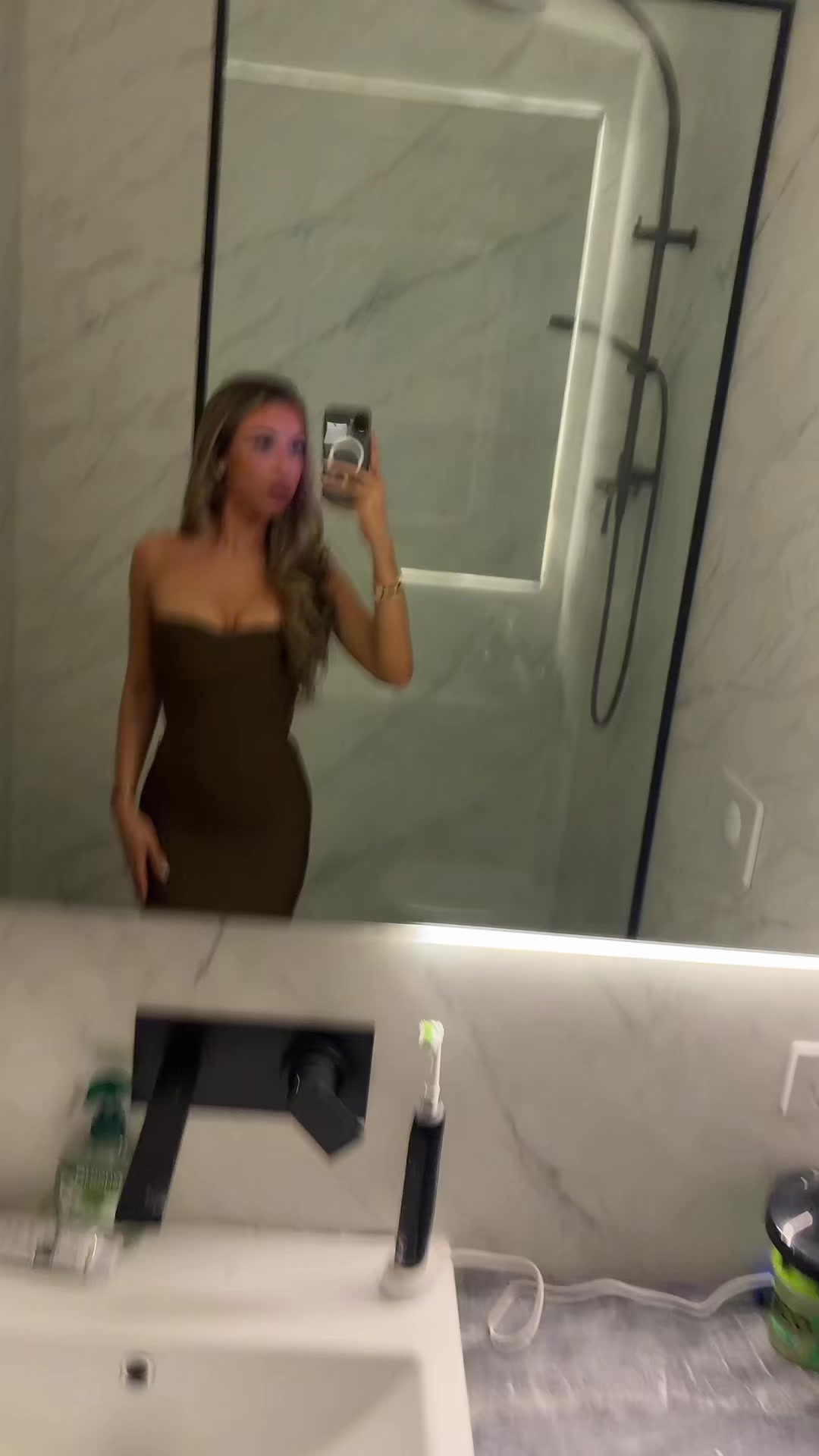 @Mia