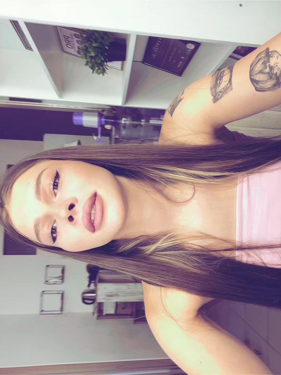 @Віка😎