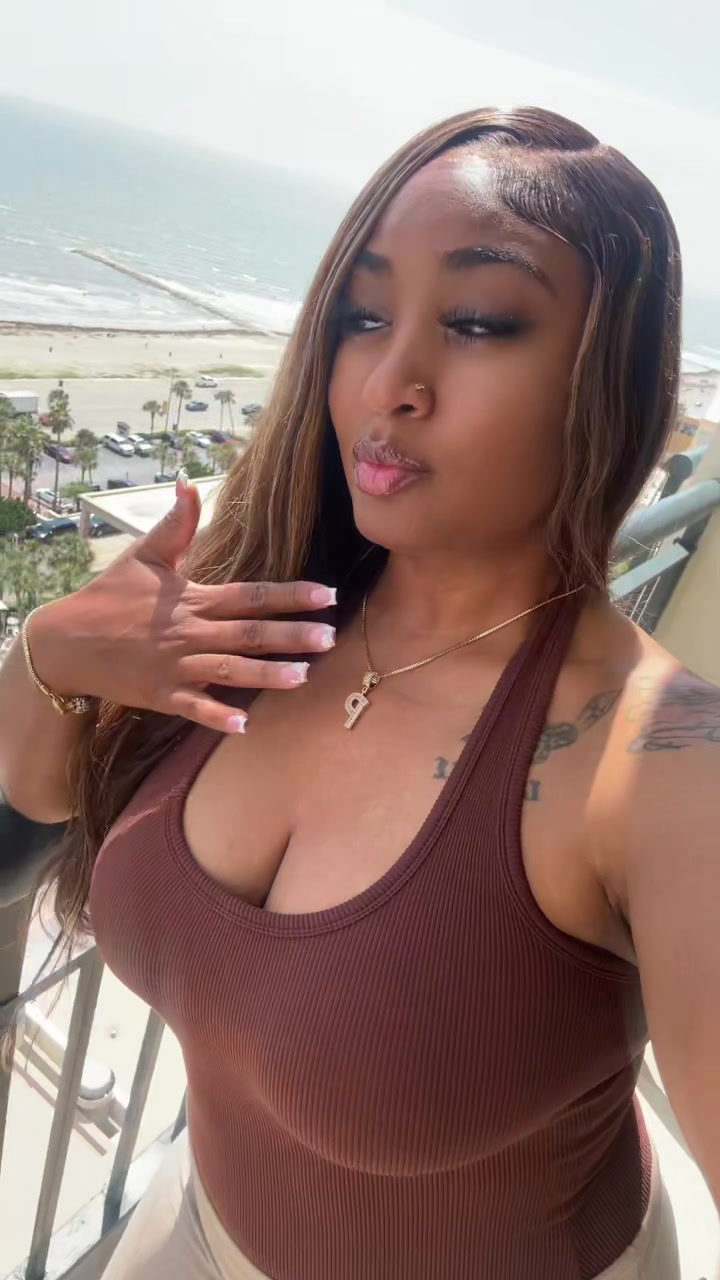 @Queenpbabyy