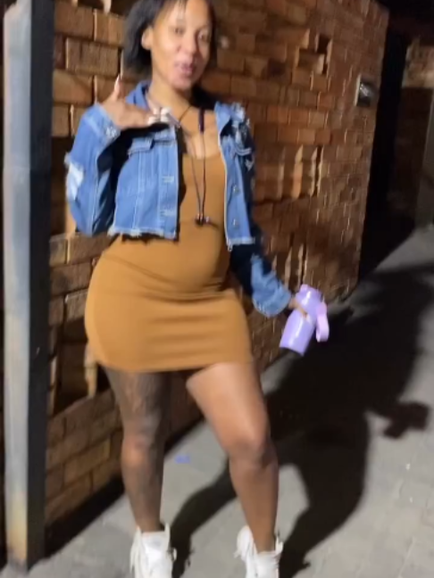 @Twerk Queen