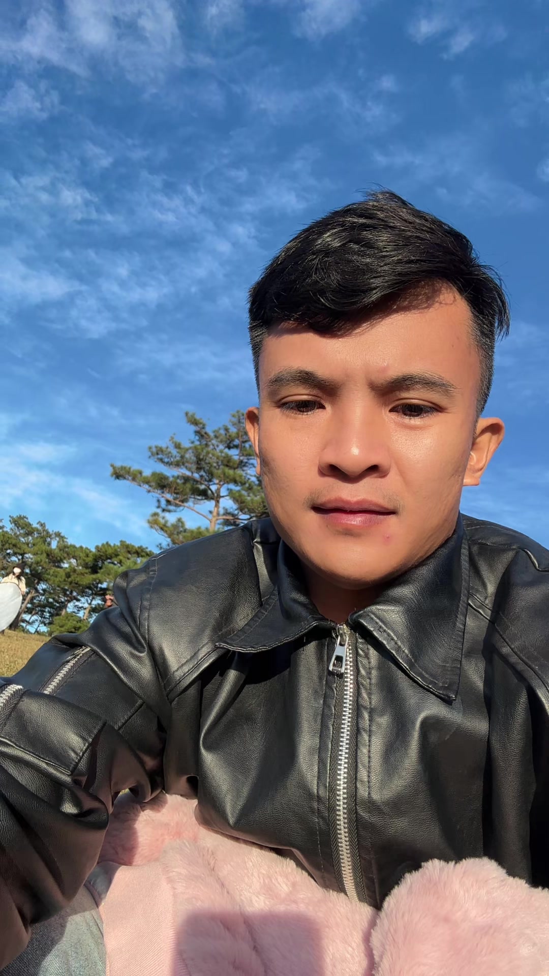 @Chuy&ecirc;n về cưới