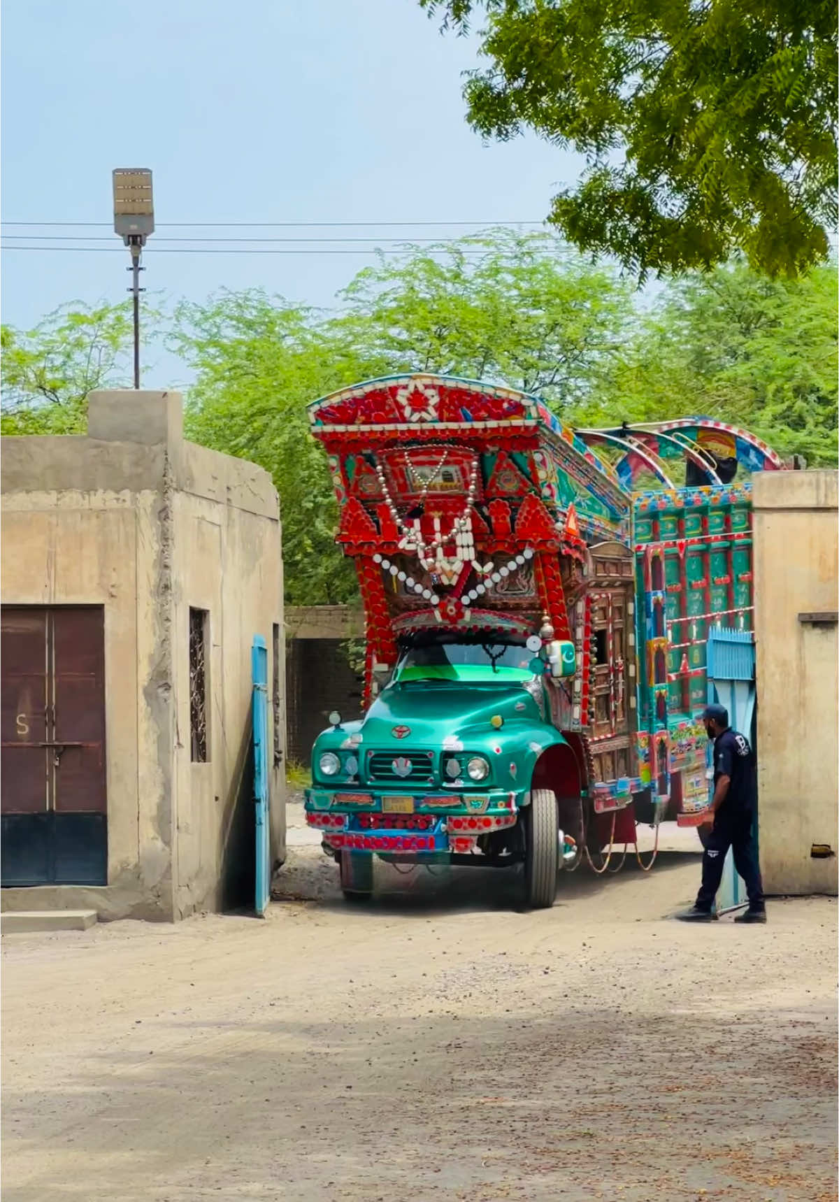 @Ali Truck Wala 86