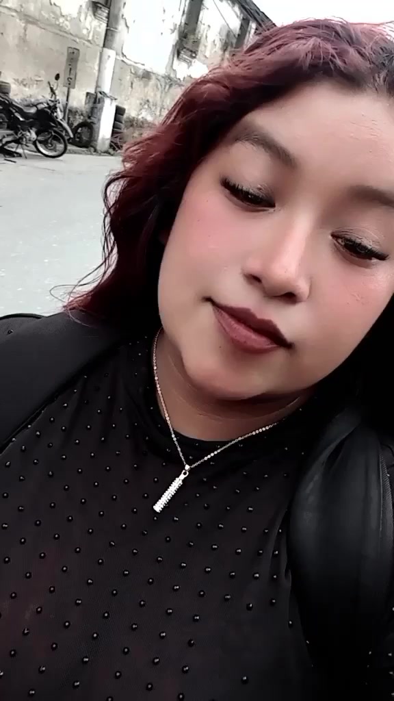 @Andrea 🦋🍒