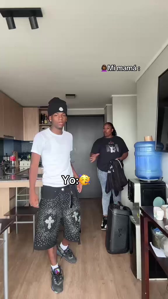 @Smokkey🦗