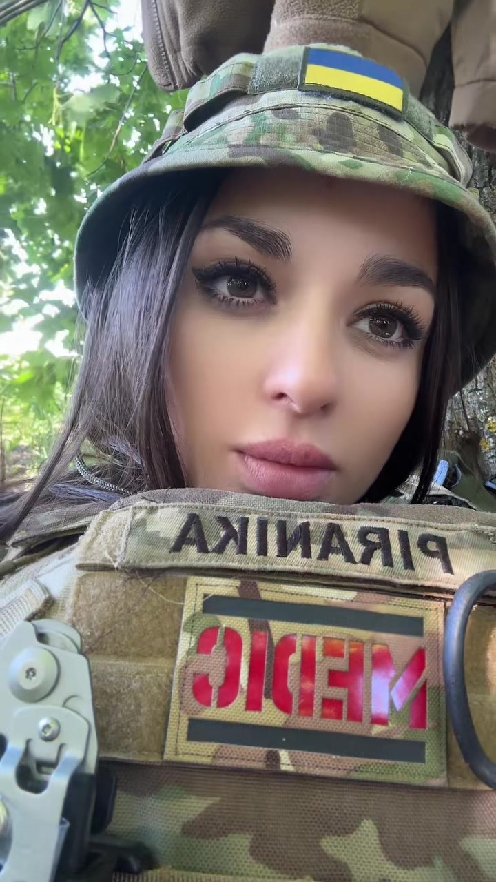@Юлія