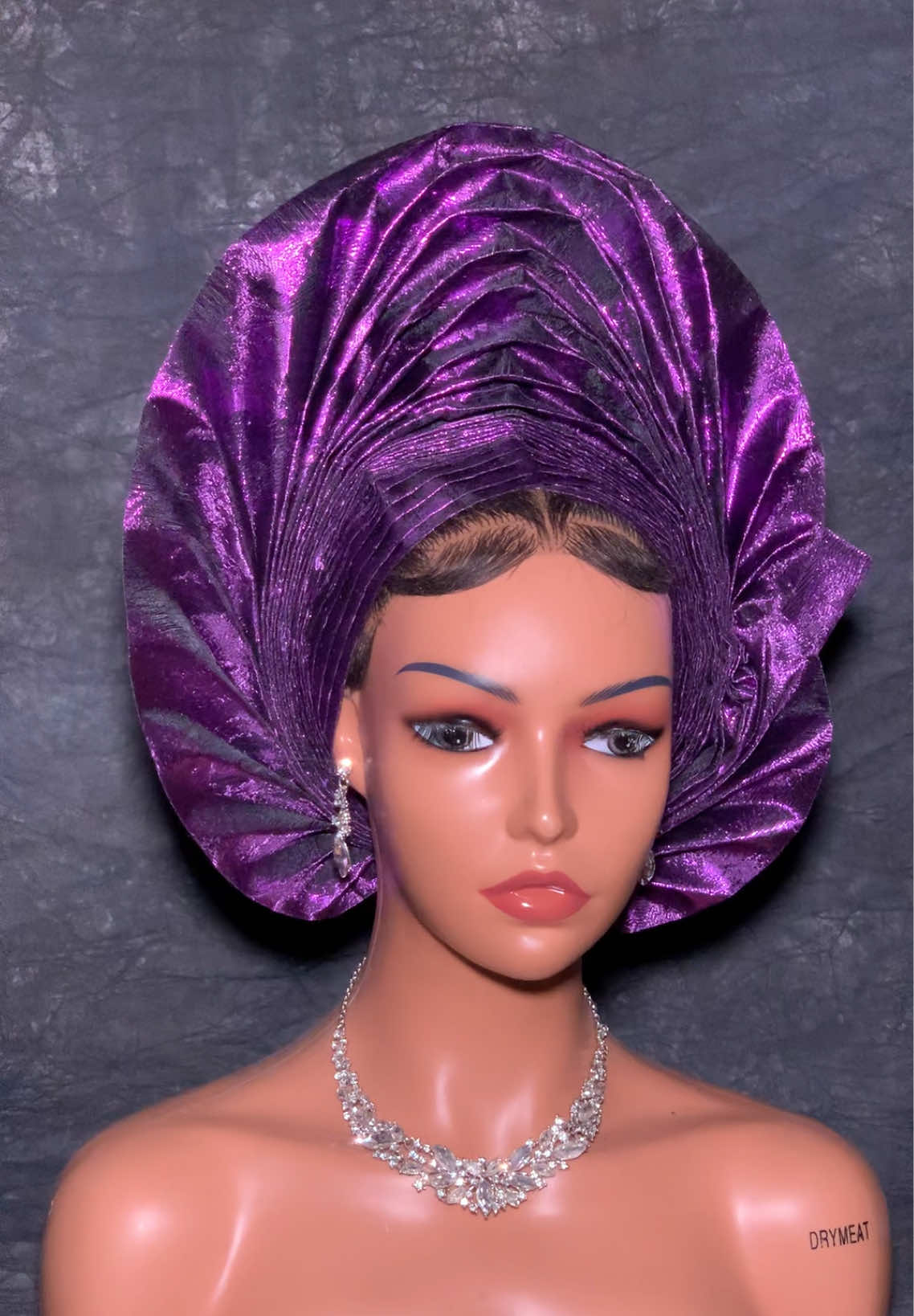 @OKUKU / GELE STYLIST IN BENIN