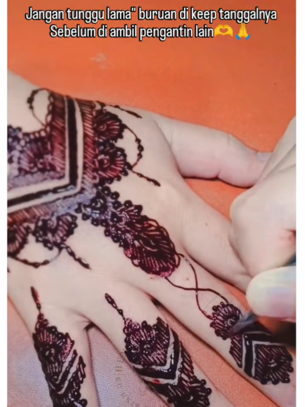 @hennabyhana10