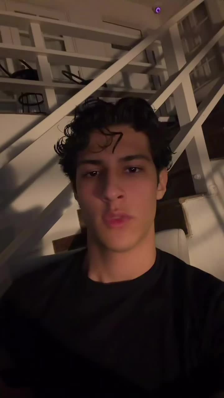 @marcushullaster