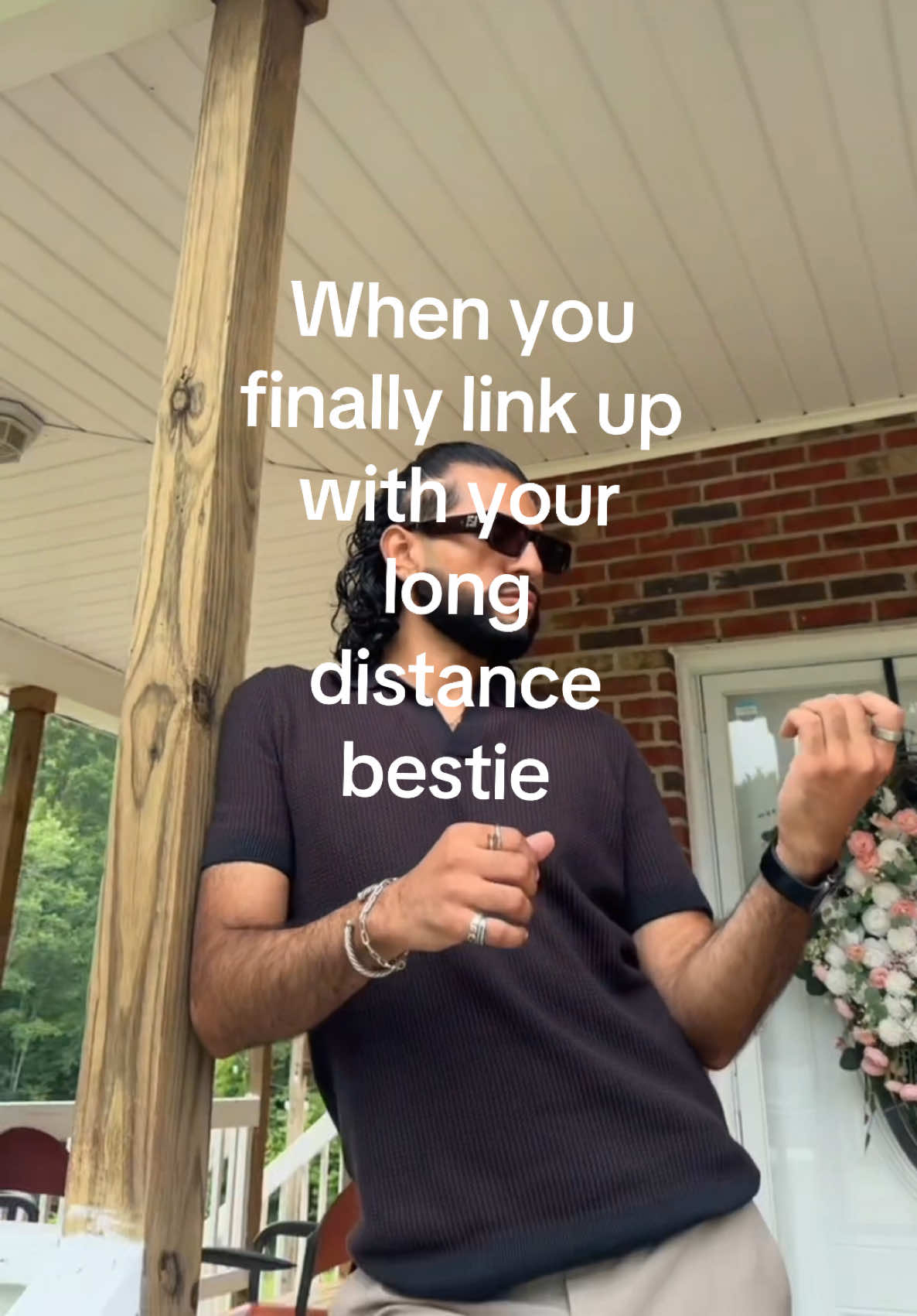@sandovibez