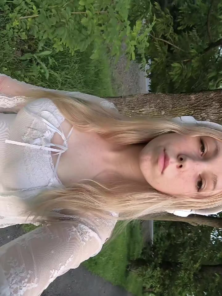 @Дина