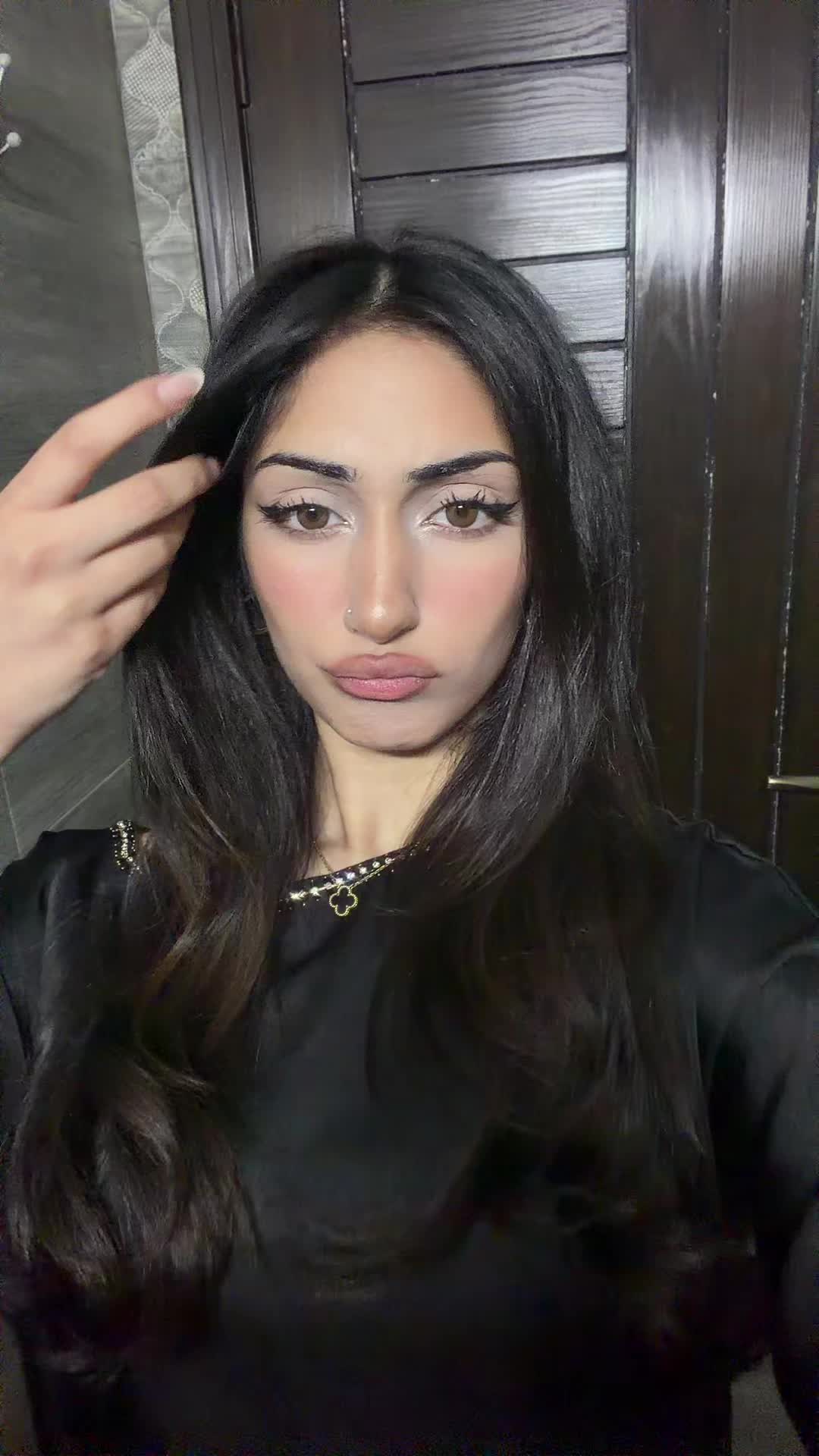 @Aisha