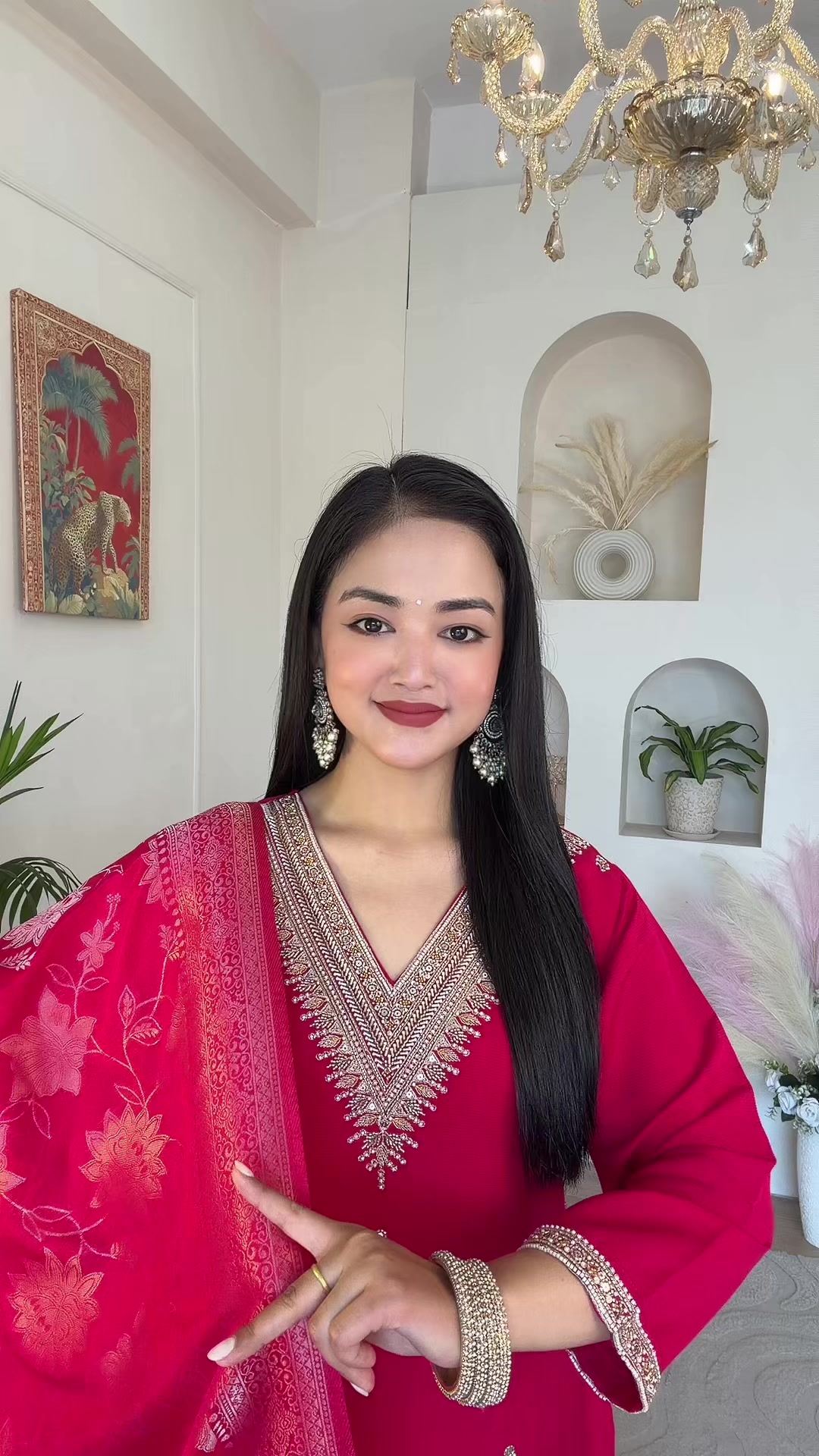 @Naina_TheAttire