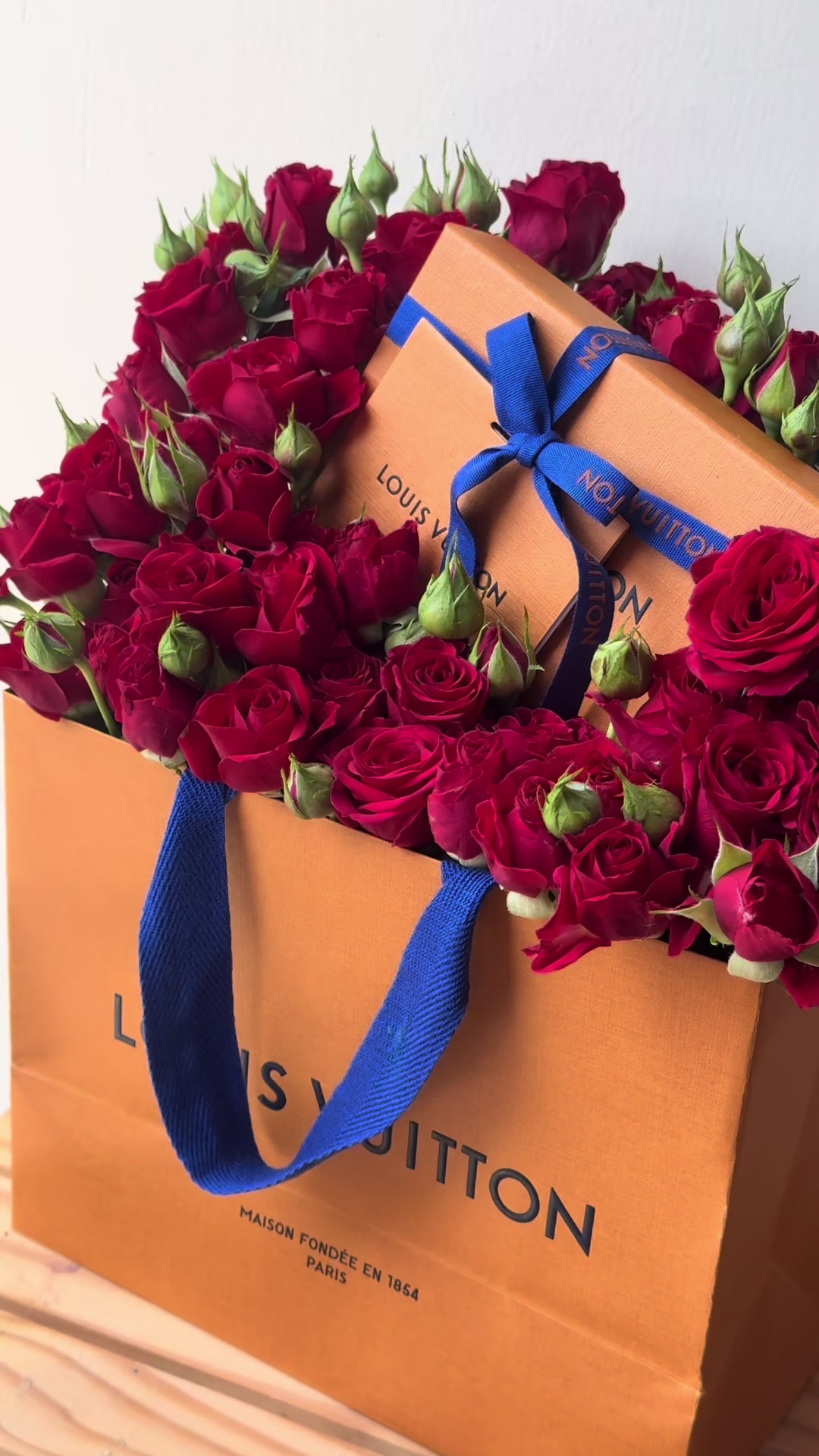 @bakenbloom.ae