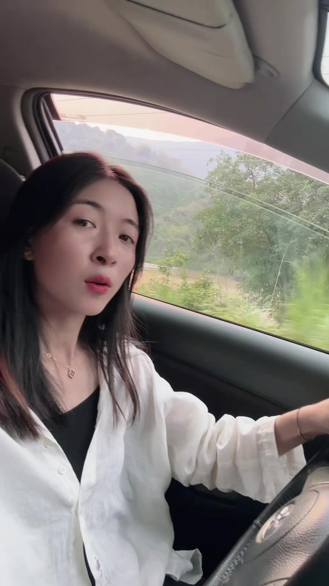 @ເຟສJoyLaojoung钟菲菲🥳📦🇨🇳🛍️👗