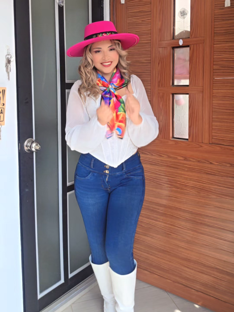 @Alondra Alvarez M.