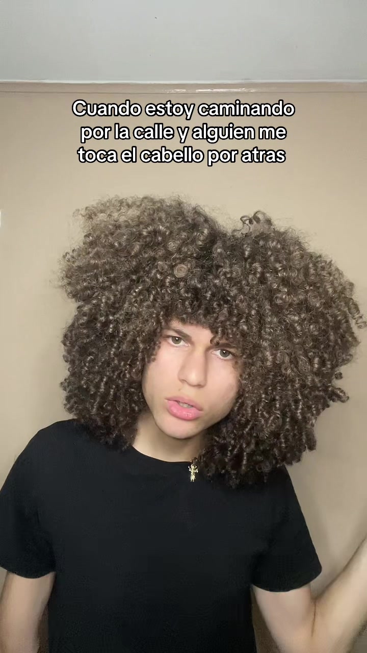 @Curlyhairguy01🇩🇴