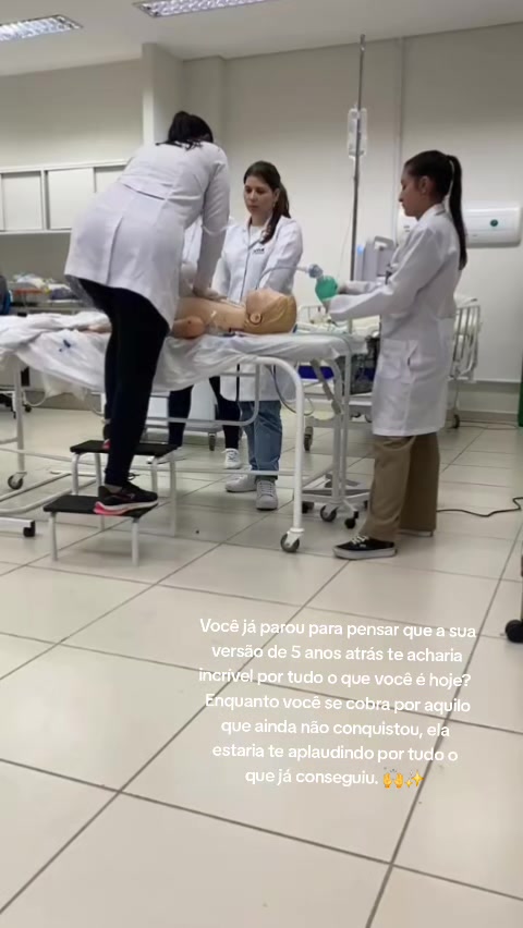 @Elizabete Pereira 🍒