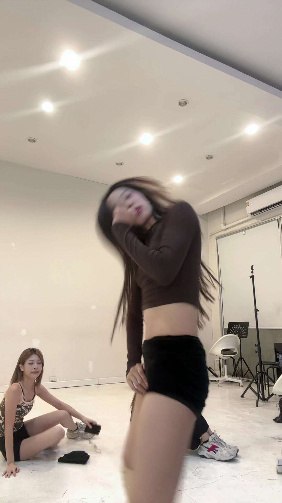 @หงษ์ยิ่ง