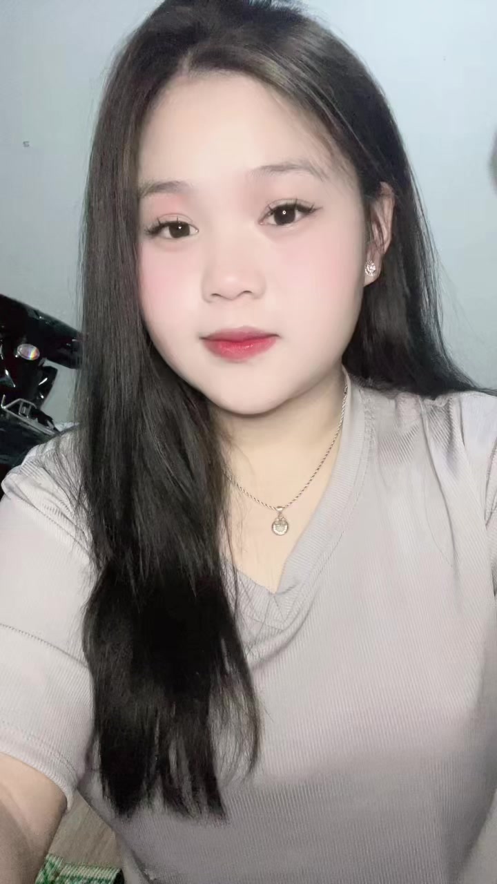 @Th&uacute;y hằng🫧