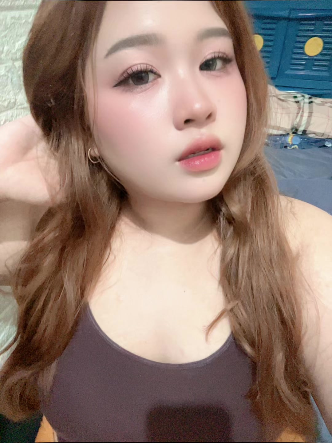 @ayy