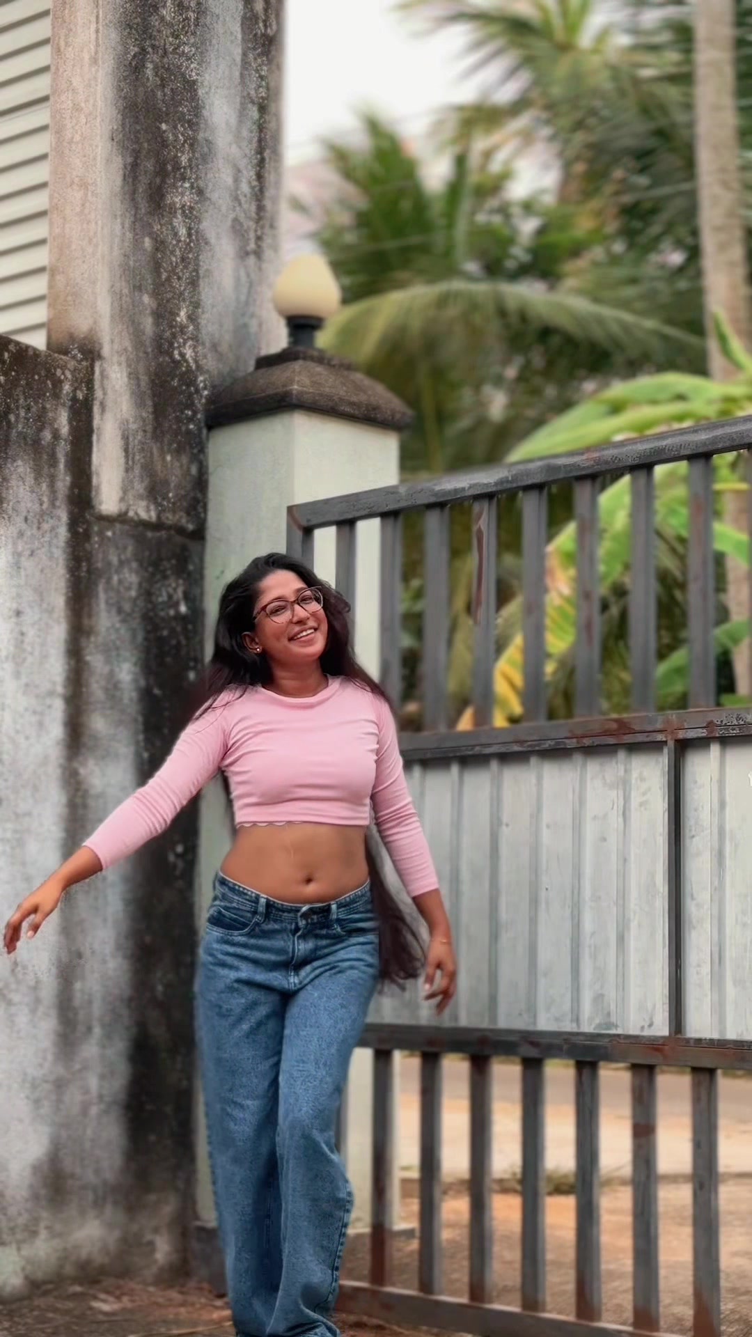 @Dimples Girl 🦋✨