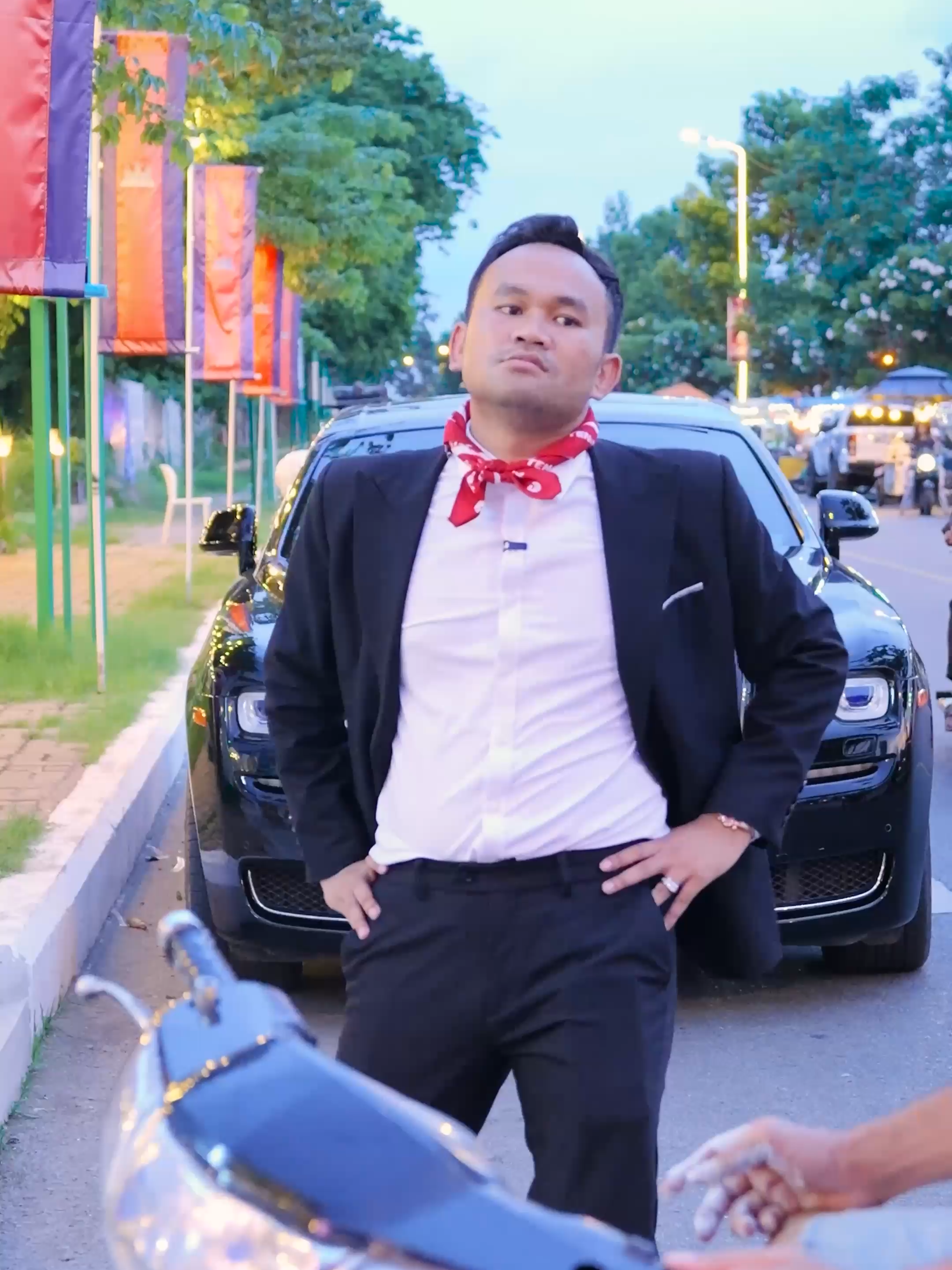 @PhanRong - ផាន់រុង