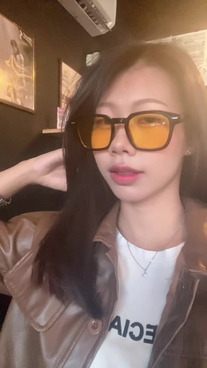 @Khanitha
