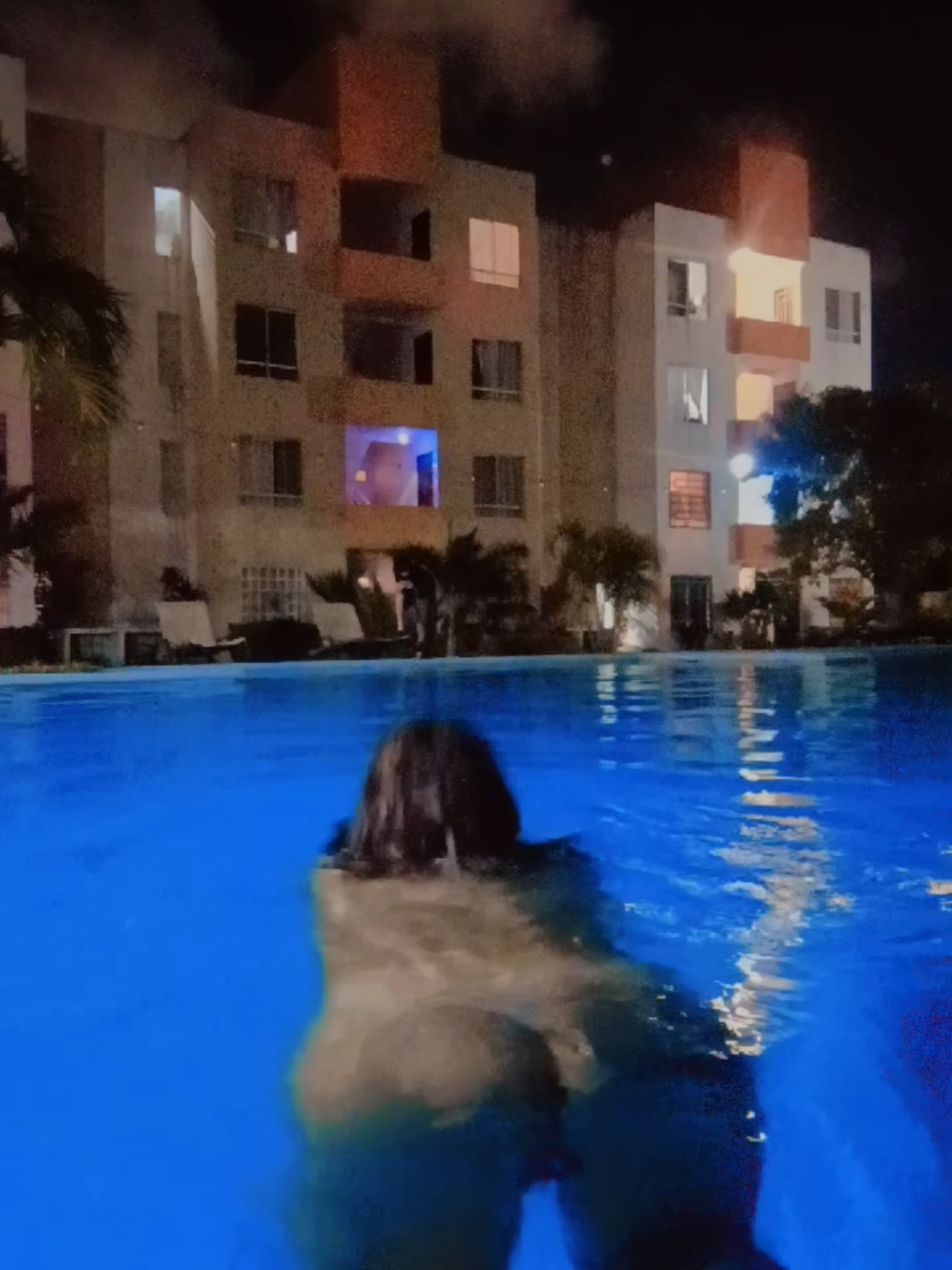 @Elisena Gutierrez Ro