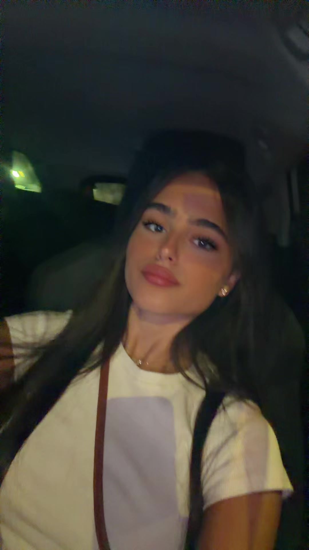 @שירז רחמין | מעצבת גבות וריסים