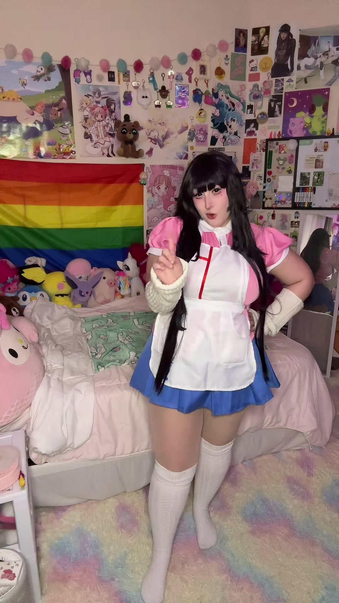 @\( &acute; ▽ ` )/ ☆彡