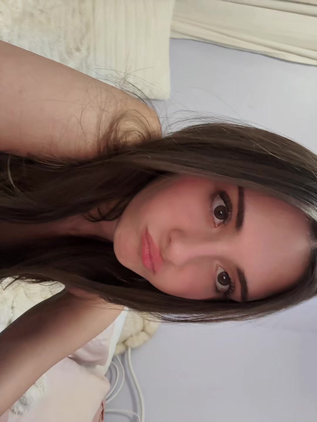 @🎀~ 𝑳𝒊𝒗𝒗𝒚 ~🎀