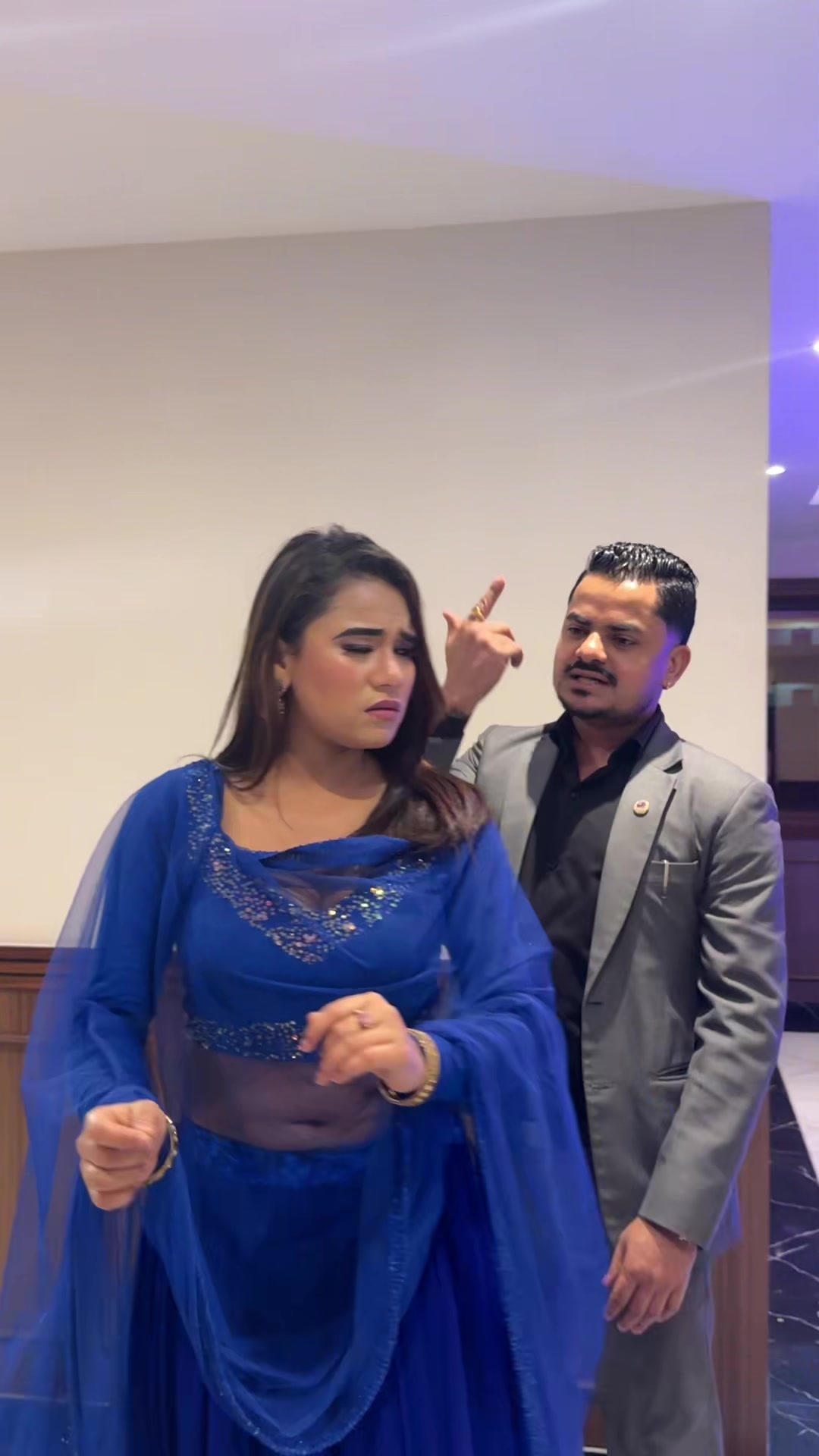 @असु