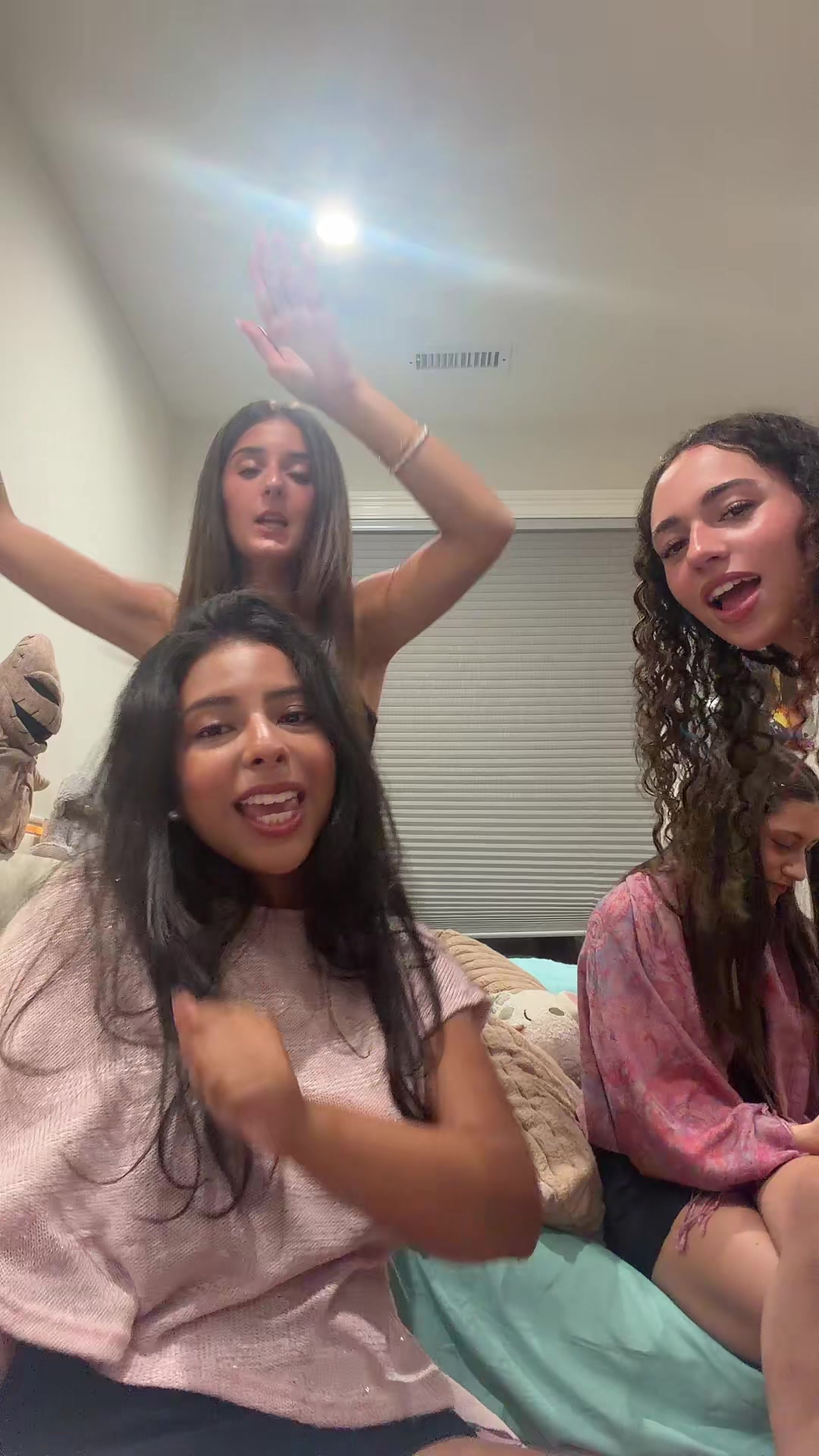 @alexandra🦄 🍭🩷