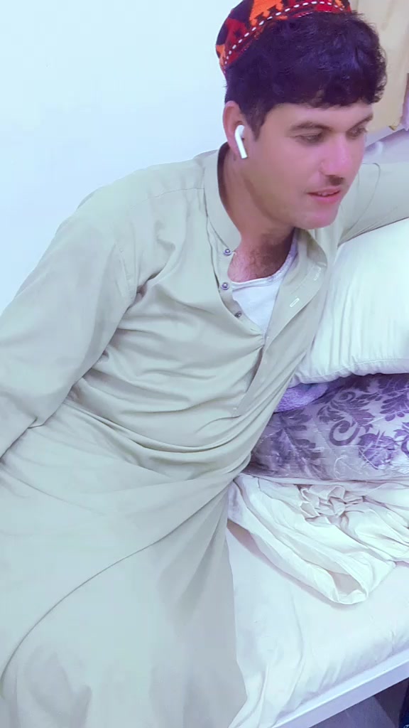 @""گیلمن مومند""