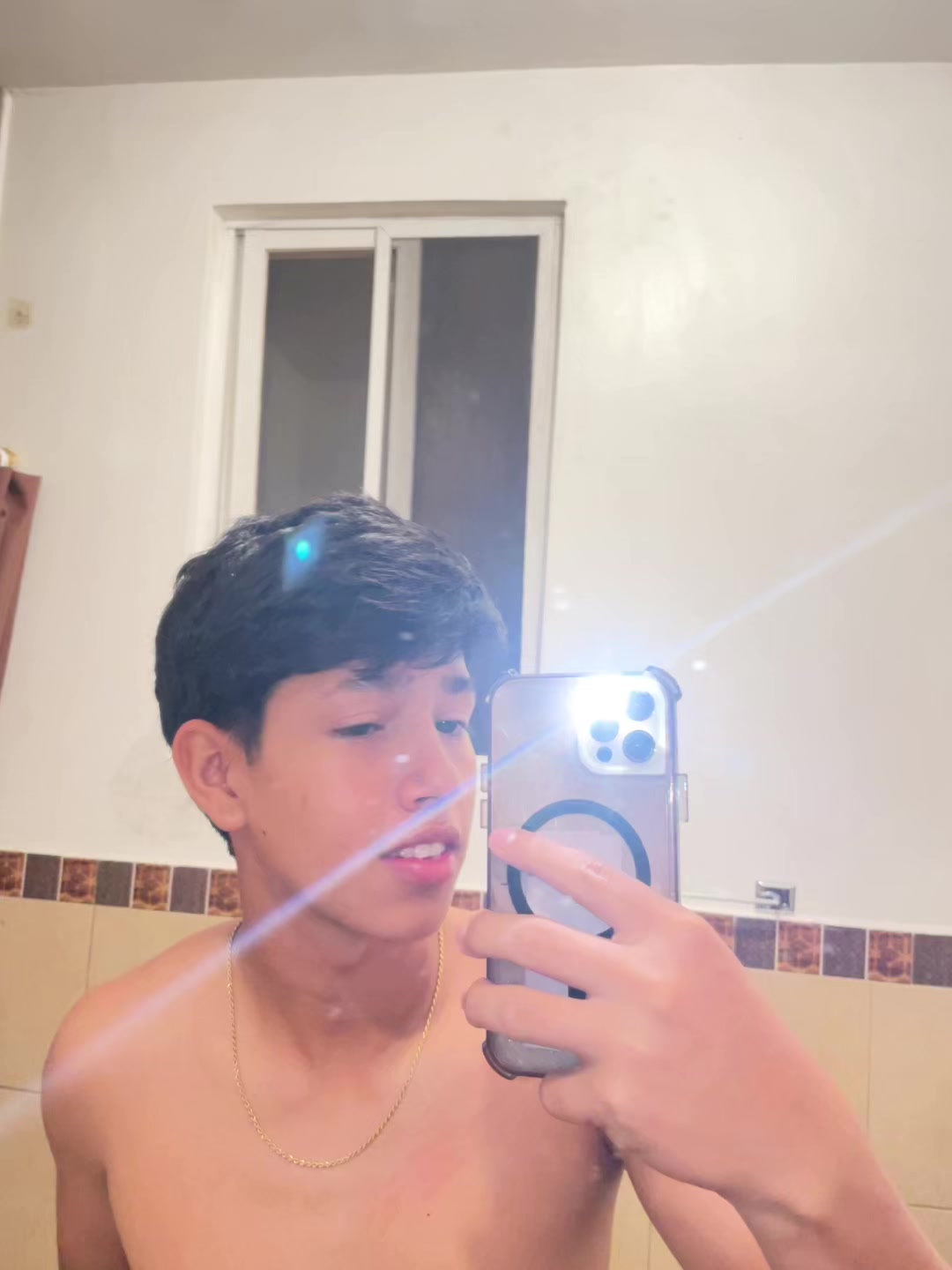 @andres M.V