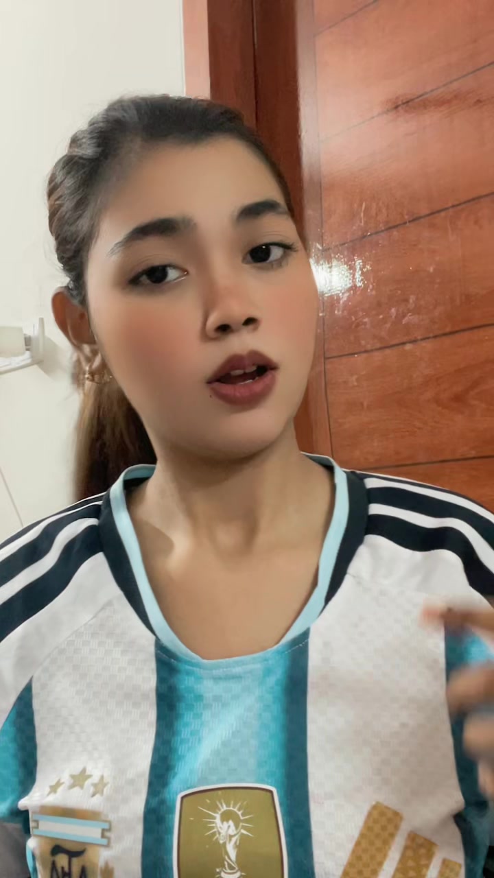 @Pakhi 🕊️