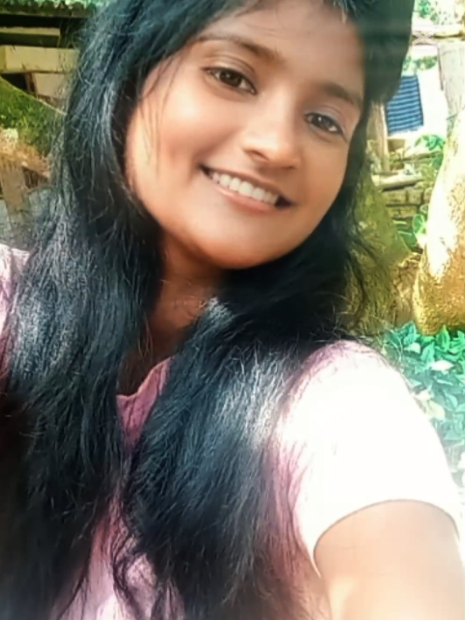 @"Cʜᴜᴛɪ කෙල්ල"🧸