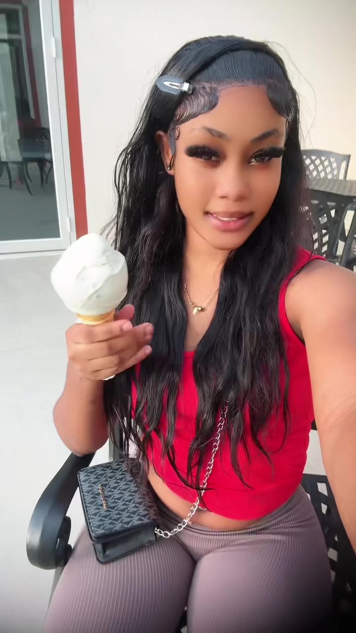 @Niya🥀