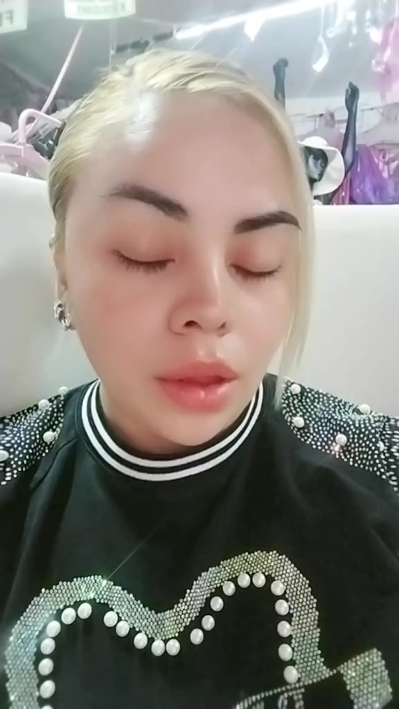 @Rosaitzeloficial