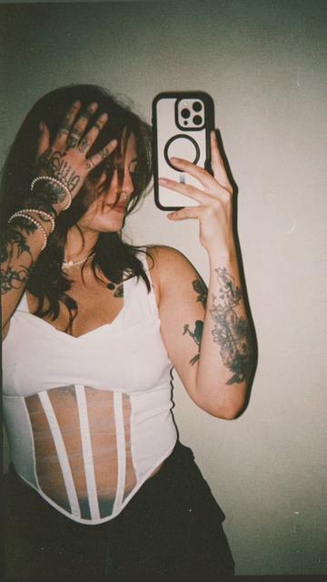 @Indya_gttb