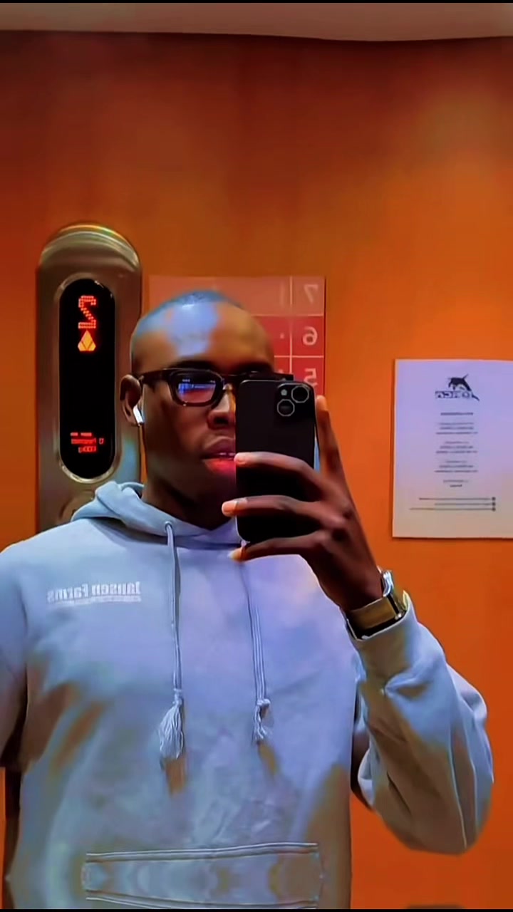 @Dëfø_døllãrs_øfficiel ✪