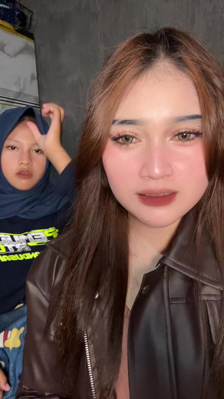 @Panggil elin saja