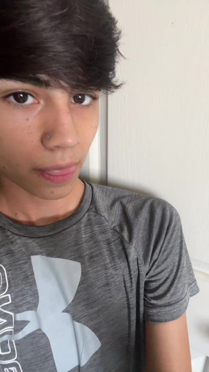 @𝑨𝒅𝒓𝒊𝒂𝒏𝒏🍒💙