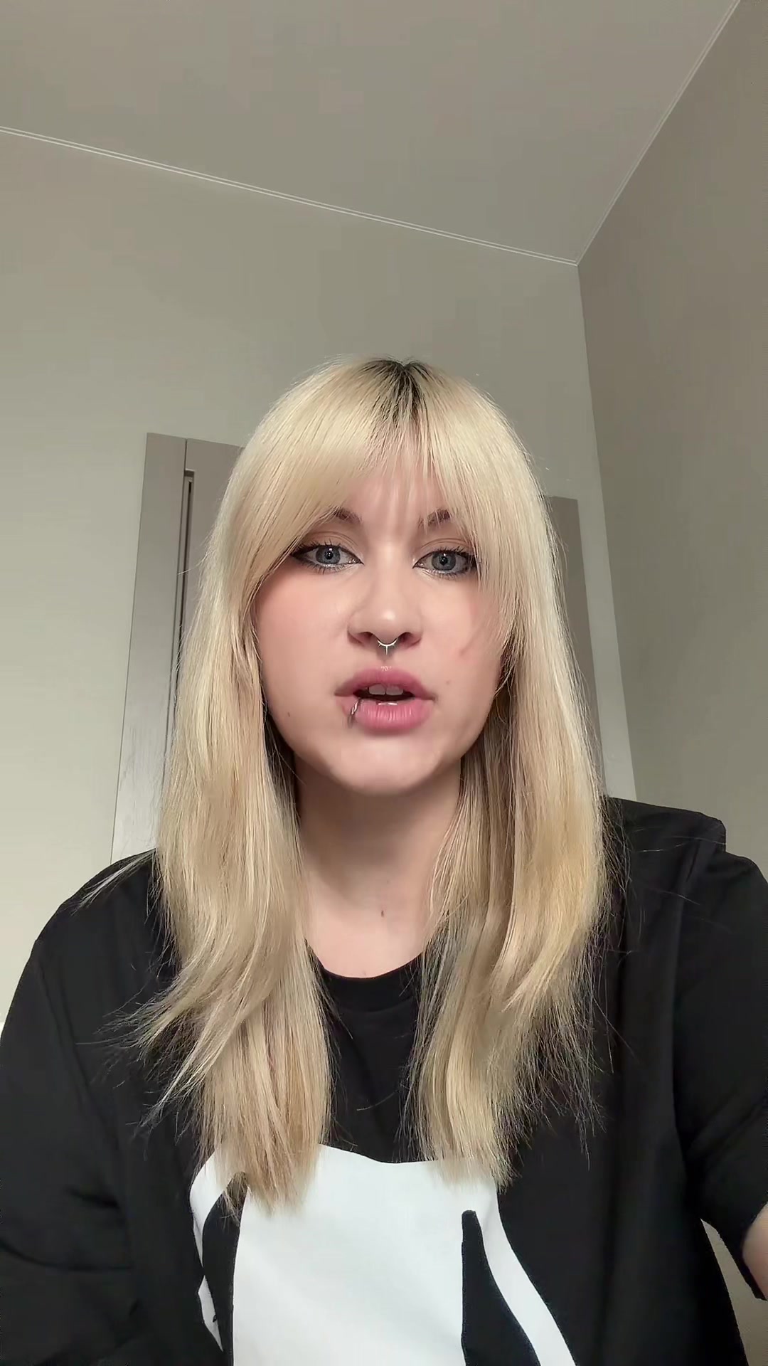 @anastezia