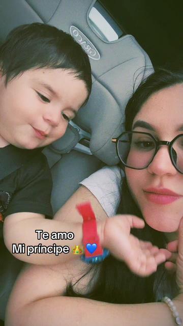 @Ambar Flores✨🐧