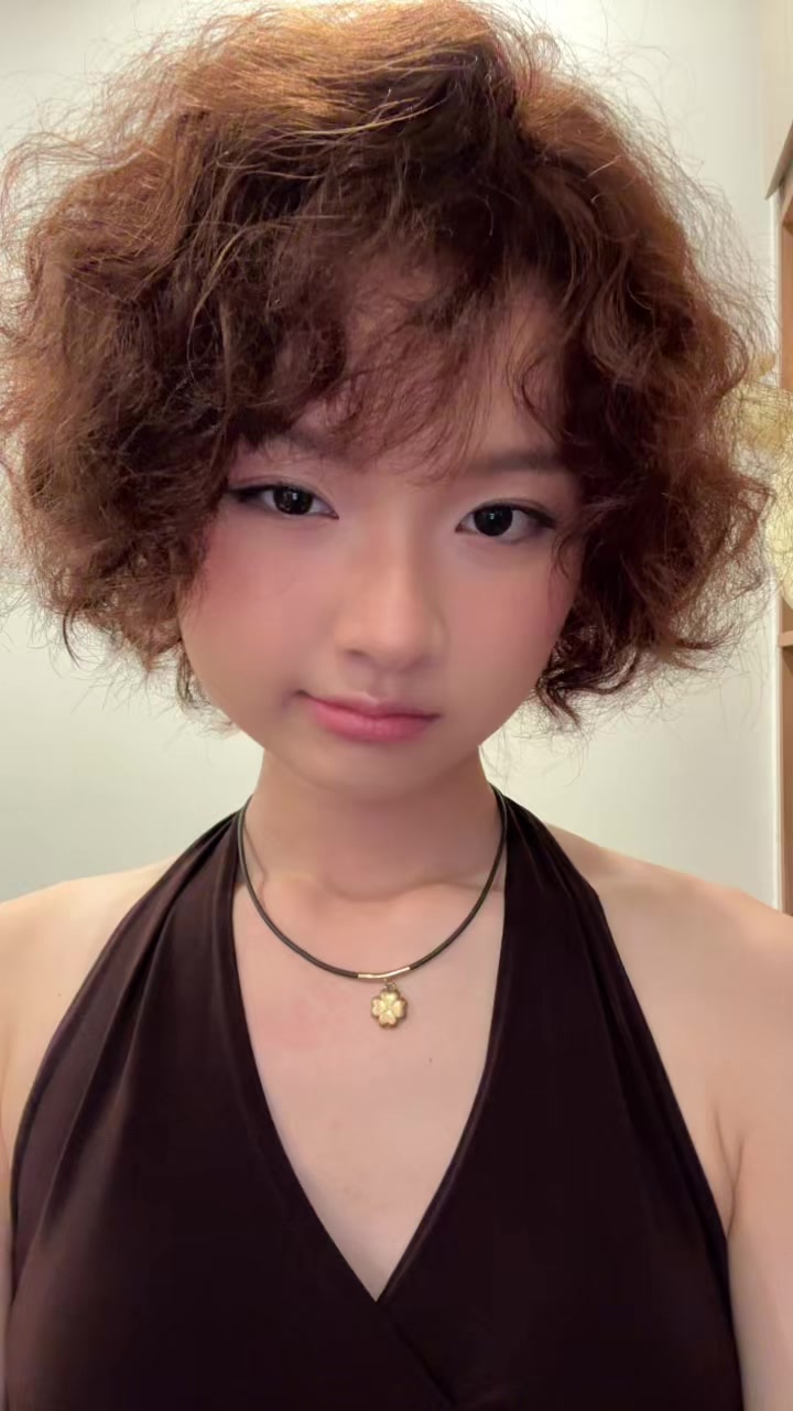 @hyunjin
