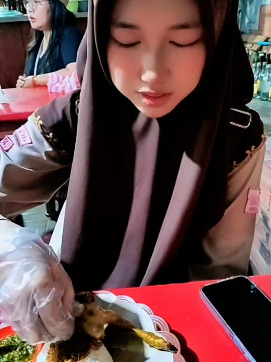 @TariStarsShine18🦉