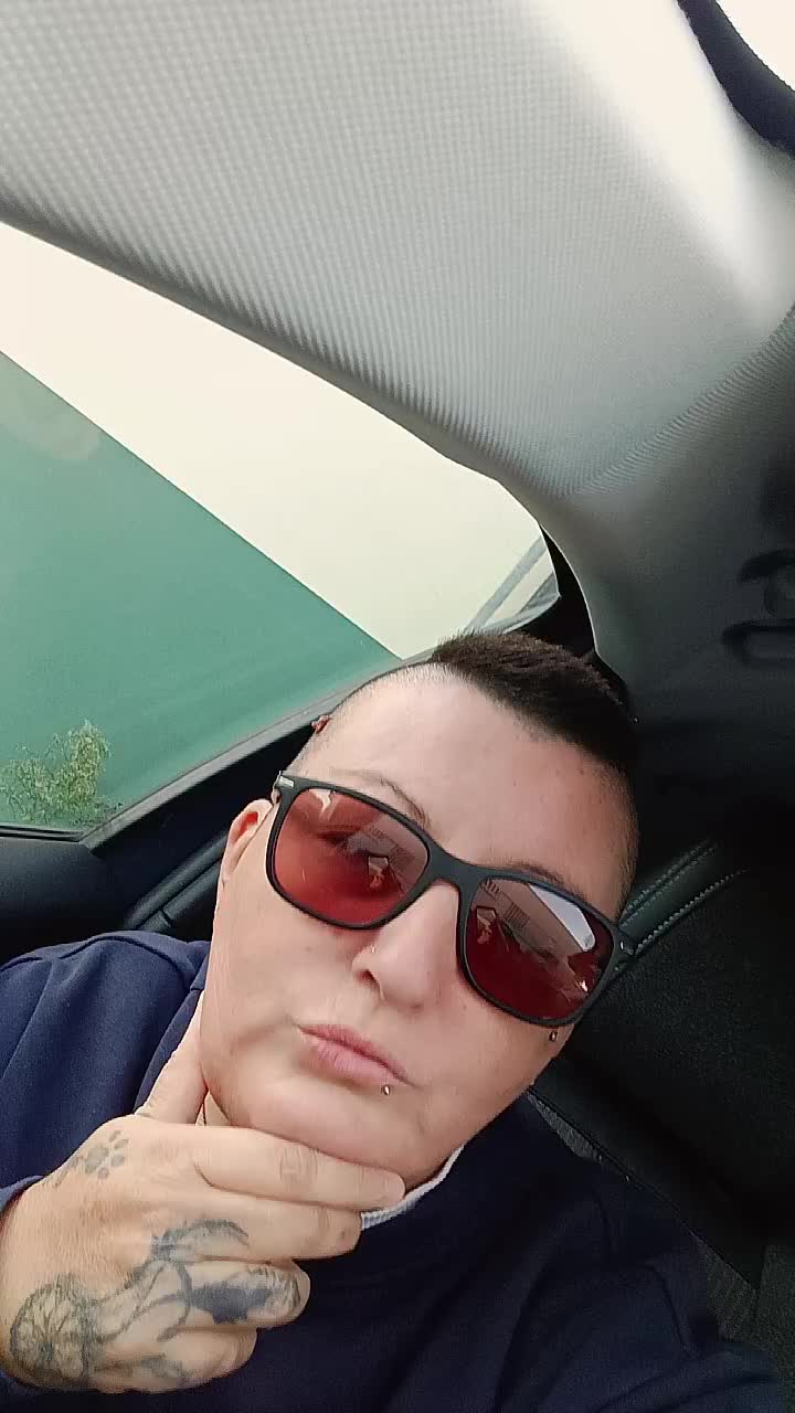 @Malessere81😁😁😉